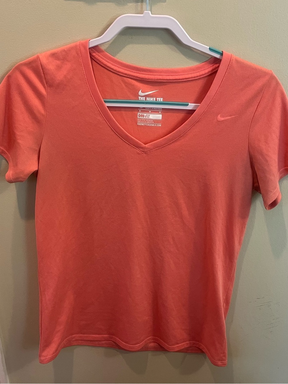 Nike Women's Dri-FIT V-Neck Tee Coral Orange Medium M